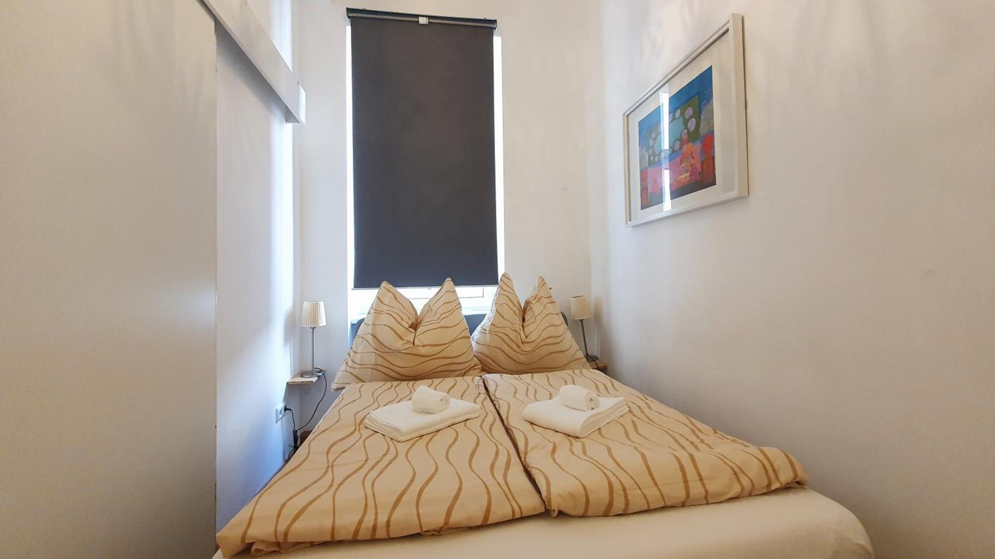 Quiet 2-Room Flat, Walking Distance To City Centre Bécs Kültér fotó