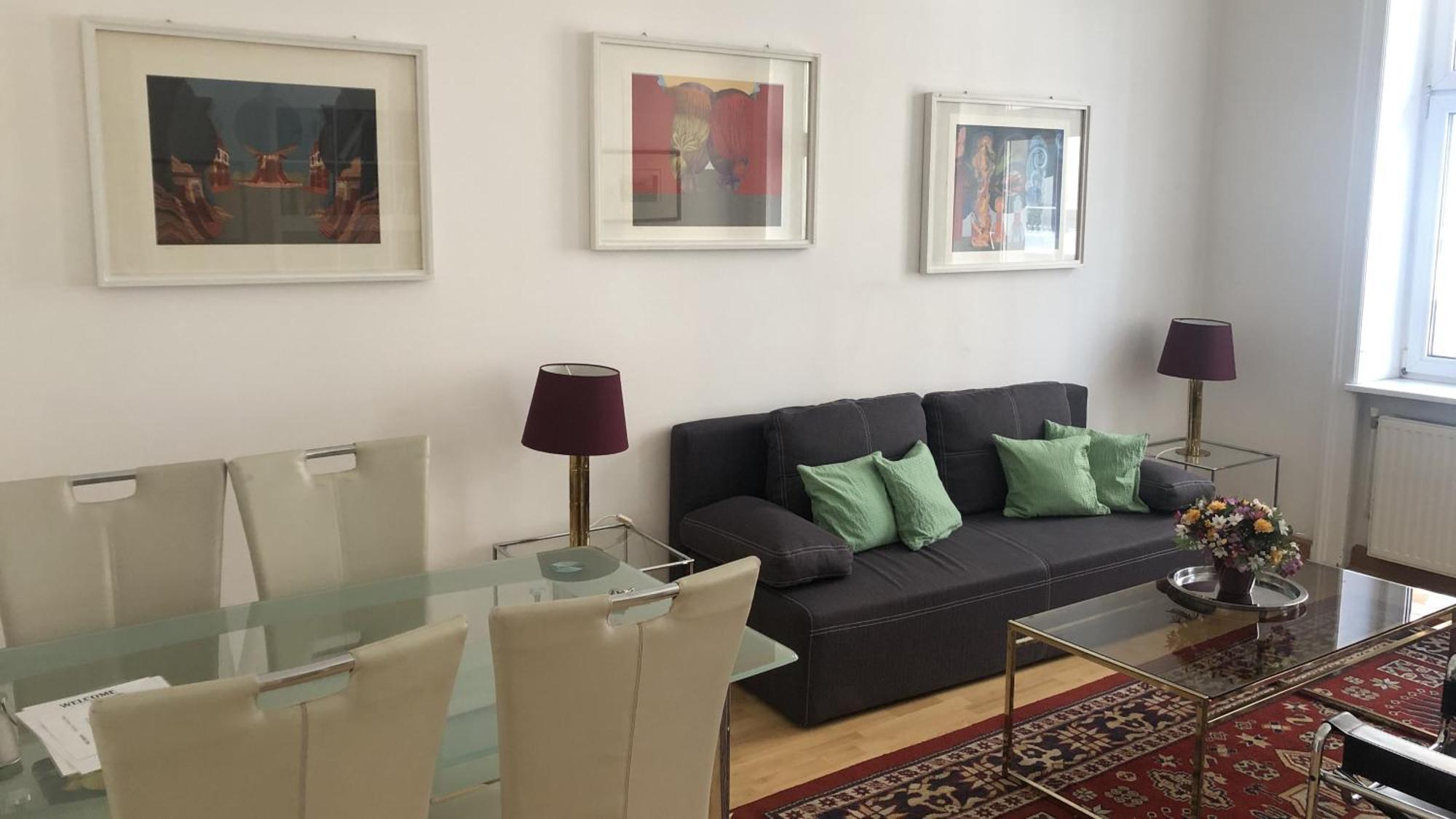 Quiet 2-Room Flat, Walking Distance To City Centre Bécs Kültér fotó